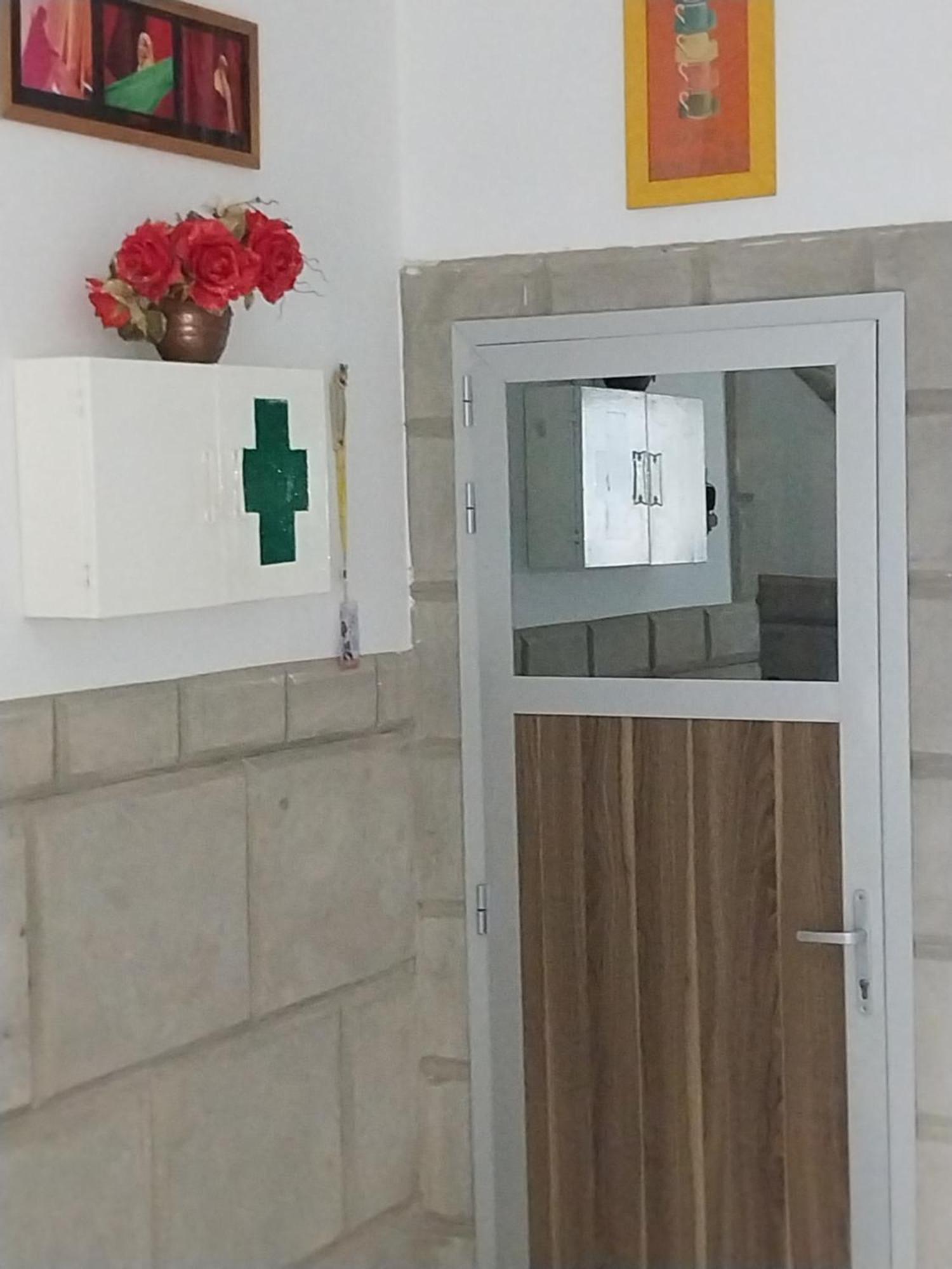 סן-לואי Chez Ousmane Fall Asecna מראה חיצוני תמונה